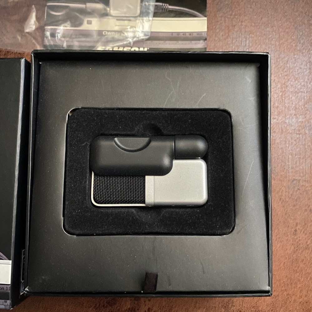 Samson Mini Microphone - Picture 2 of 5